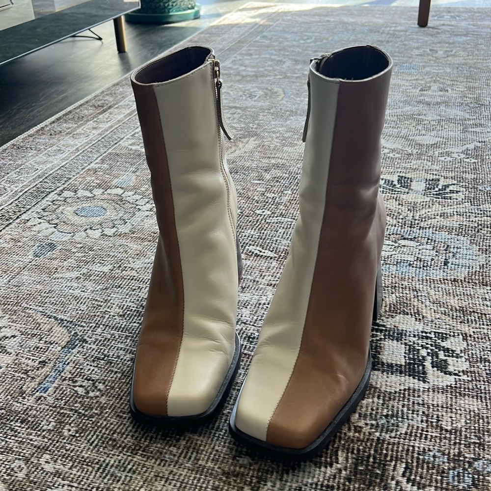 ALOHAS BROWN & BEIGE LEATHER TWO-TONE ANKLE BOOTS (SIZE 38- 7-7.5) WORN TWICE